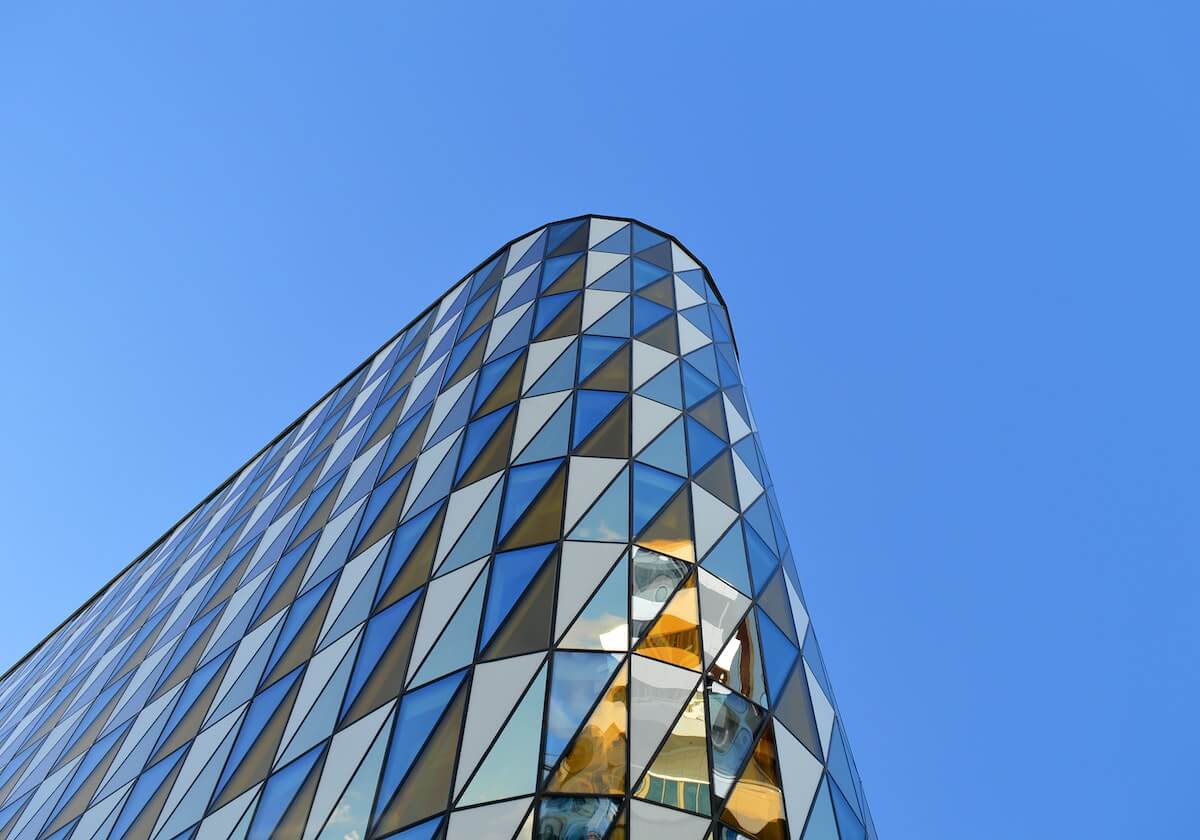 开云平台-神了！圣克莱尔跃身指尖扑出对手近距离头球