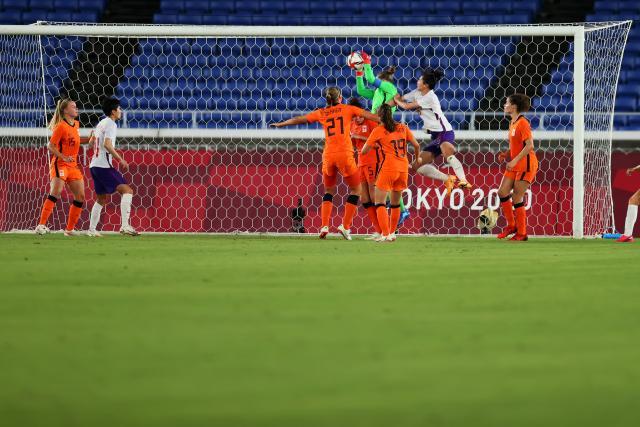 开云入口-马德兴：铿锵玫瑰时代一去不复返 谁制造耻辱历史？