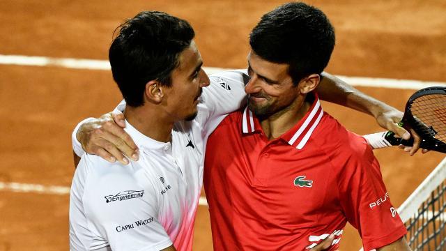 开云sports-德约三盘击退本土黑马 罗马站决赛将再演“德纳决”